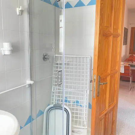 Apartment White House In