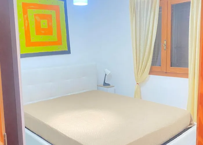 White House In Appartement Cannigione